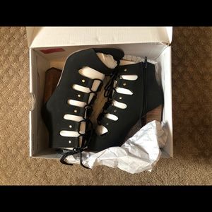 ALDO - Traylia Heels